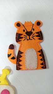 Títeres de Dedo de Fieltro con Tema de Tigre Hechos a Medida, Ideales para Tiendas de Manualidades Infantiles y Tiendas de Juguetes para Niños para su Reventa - Product Image 6