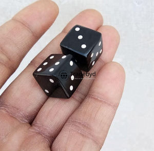 Ensemble de 7 dés polyédriques en corne de luxe pour jeux de société, collectionneurs de RPG, fabriqués à la main, durables, élégants, Tradebyd - Product Image 3