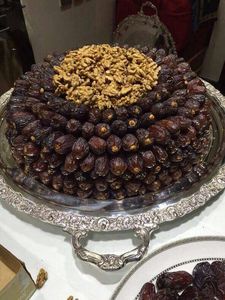 Manufacturer Of 2026 Best Selling <b>White</b> <b>Serving</b> <b>Bowl</b> Elegant Table Decor Chocolate <b>Serving</b> Tray For Gifting And Party Supplies - Product Image 2