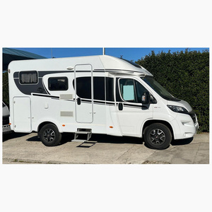 Autocaravana RV 4x4 de Lujo Usada para Familia de Fibra de Vidrio Casa Móvil para Aventura Camping Viajes Off-Road para 4-6 Personas - Product Image 6