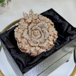 Pochette de soirée classique et décontractée avec perle de cristal de créateur Sac à main de mariage pour dames avec strass Embrayages de fête à la mode PU Inde - Product Image 3