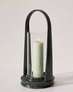 Portavelas Decorativos Ovalados de Hierro Hechos a Mano de Origen Indio para Regalos y Festividades - Product Image 1