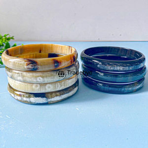 กำไลข้อมือฮอร์นธรรมชาติสุดหรูทำด้วยมือสไตล์ช่างฝีมือเครื่องประดับแฟชั่นพรีเมี่ยมสำหรับทุกเพศของขวัญหลายขนาด - Product Image 2