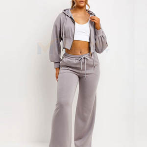 Conjunto Deportivo de Mujer con Top Corto y Pantalones Acampanados de Último Diseño, Conjunto Deportivo de Mujer con Top Corto y Pantalones Acampanados de Primera Calidad - Product Image 4