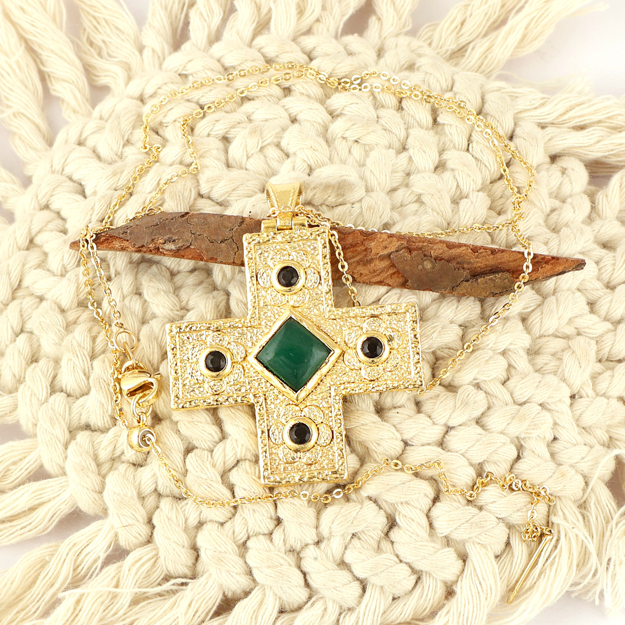 เขียว, ดำ