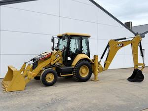 Chargeuse-pelleteuse et chargeuse sur pneus CAT 424 d'occasion, modèle 2023, capacité nominale de 9 tonnes, faible nombre d'heures, performances excellentes pour les projets de construction - Product Image 5