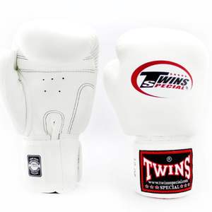 Gants de boxe avec impression personnalisée du logo Gants de boxe professionnels en cuir de vachette synthétique Gants d'entraînement de combat Gants de boxe en gros - Product Image 6