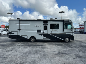 Autocaravana Usada de Grado Industrial Clase A 2025 con Comodidades Completas, Extensibles y Capacidad para 6 Personas - Product Image 4