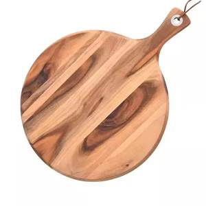 Planche à découper en bambou ou en bois personnalisée pour la cuisine Planche à découper en acacia olive et noyer avec poignée - Product Image 1