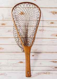 Épuisette de pêche à la mouche d'extérieur avec cadre en bois et filet en caoutchouc, outil de capture de truites à lancer à la main - Product Image 2