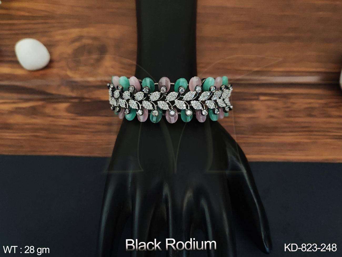 มิ้นท์สีเขียวสีชมพู