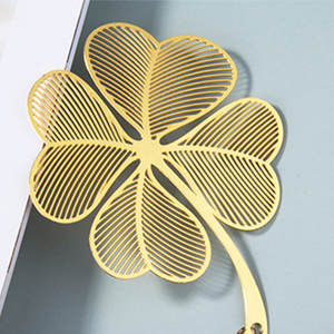 Marcapáginas Metálicos con Diseño de Hojas Retro - Product Image 5