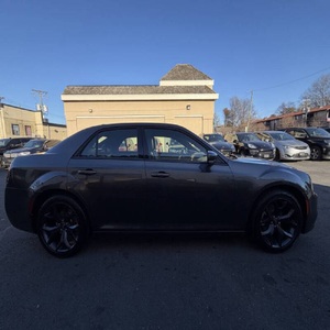 Chrysler 300 S V6 2021 en EXCELENTE ESTADO - Product Image 2