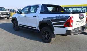 Toyota Hilux Adventure V6 4.0L Gasolina 4WD 2024 Usada - Lista para Enviar - Product Image 6