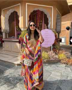 Traje de fiesta de tela Georgette de trabajo de secuencia bordada más vendido traje Sharara con Dupatta de contraste en cantidad al por mayor - Product Image 6