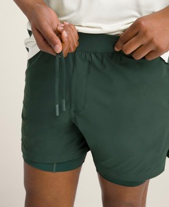 Shorts de tennis pour hommes, nouvelle mode, performance, confortables, séchage rapide, respirants, polyester écologique, motif uni, taille mi-haute élastique - Product Image 3