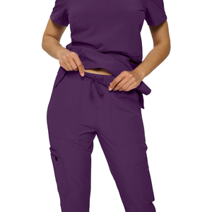 Conjuntos médicos de enfermería hechos a medida en la mejor calidad último diseño transpirable mujeres uniformes médicos de enfermería para hospitales personalizados - Product Image 3