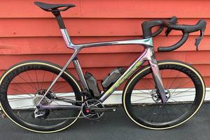 Bicicleta Trek Madone SLR 9 AXS Gen 8 (2025) Nueva, Lista para Enviar - Product Image 2