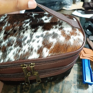 Caja de maquillaje de cuero de piel de vaca de alta calidad, Kit de maquillaje occidental de moda, caja de cosméticos de piel de vaca - Product Image 5