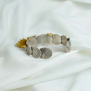 925 <b>Silver</b> Anokhi Kundan Fusion <b>Cuff</b> <b>Bracelet</b> Fashionable <b>Cuff</b> with Elegant Design - Product Image 3