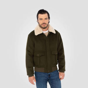 Chaqueta Universitaria Personalizada al por Mayor para Hombre, Lona de Alta Calidad con Cuello Alto y Mangas Largas de Cuero para Invierno - Product Image 4