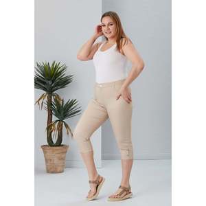 Pantalon capri grande taille avec détail boutonné à l'ourlet - Product Image 3