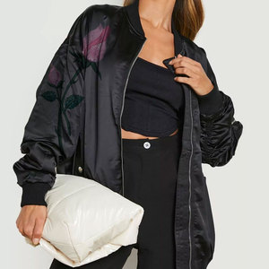 OEM personalizado señoras Casual correr al aire libre transpirable ligero cálido chaquetas acolchadas transpirable chaqueta de bombardero bordado Decoración - Product Image 5