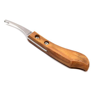 Nouveau logo personnalisé fournitures de fer à cheval petite boucle couteau ovale enlèvement des abcès manche en bois lisse plus tranchant - Product Image 5