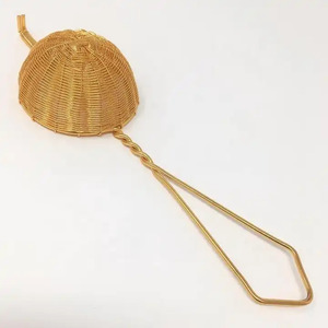 Meilleure vente Passoire à thé en métal tissé à la main bonne qualité Passoire à thé à long manche plaqué or pour thé en vrac - Product Image 2