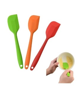 ลดราคาพิเศษจากโรงงาน ตะหลิวซิลิโคน ราคาถูก ใช้สำหรับคน ตัก พลิก และพับ ตะหลิวทำอาหาร ตะหลิวผสมอาหาร ตะหลิวทนความร้อน - Product Image 6