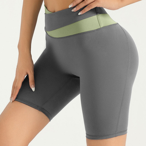 Short de yoga de jogging respirant Short de yoga sans couture taille haute élastique personnalisé Short de yoga léger push up pour femmes - Product Image 3