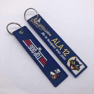 Venta al por menor Drop Shape Car logo Llavero en stock Personalizado Su logotipo Ventas calientes Souvenir Car Key Holder para hombres - Product Image 4