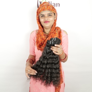 Meilleurs cheveux humains en ligne directement de l'Inde Paquet de cheveux humains indiens vierges Remy traités à la machine à double trame Bouclés bruts naturels - Product Image 6