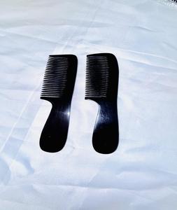 Peigne à cheveux noir à double dent fait à la main de meilleure qualité personnalisé Private Label Peigne à barbe peigne à cheveux en corne véritable - Product Image 5