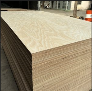 Contreplaqué de pin commercial personnalisé de 9 mm à 18 mm, qualité AA, résistant à l'eau, surface polie E0 pour la construction de meubles d'intérieur - Product Image 6