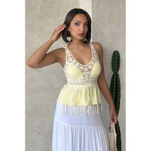 Chemisier à bretelles avec détails en dentelle pour femme, couleur jaune, produit en gros - Product Image 5