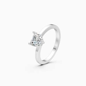 Anillo de amor romántico con diamante cultivado en laboratorio de 0.75 quilates, forma de corazón, solitario, en oro amarillo, blanco y rosa de 9 quilates. - Product Image 3