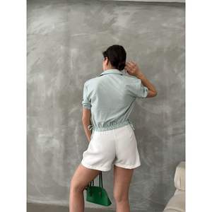 Blusas y Camisas a Cuadros Esmeralda para Mujer Topshow al por Mayor con Cintura y Puños Elásticos - Product Image 1