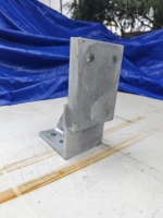 Support de montage en acier soudé robuste, galvanisé, avec trous de boulons, pour équipement industriel, fabrication sur mesure
