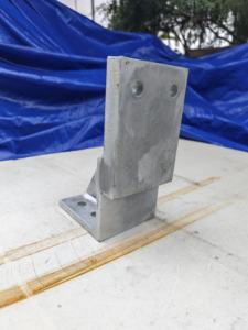 Support de montage en acier soudé robuste, galvanisé, avec trous de fixation pour équipement industriel, marque personnalisée - Product Image 6