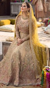 NEW STUNNING BRIDAL <b>BLOUSE</b>, LEHENGA & CONTRAST DUPATTA DRESS WITH BEAUTIFUL DABKA ZARI EMBROIDERY WORK for WEDDING = 2024 - Product Image 2