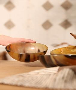 Bol en corne de buffle japonais disponible dans toutes les tailles bol en corne décoratif pour décoration de table pour les fêtes par F S INTERNATIONAL - Product Image 1