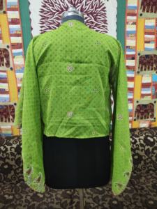 Blusa modesta de seda Vintage India hecha a mano estilo bohemio Hippie Beige abrigo corto mangas de campana verano frente lazo campana modesto Tops - Product Image 2