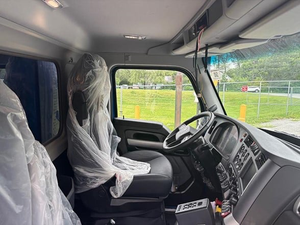 Camion Ribaltabile T880 Usato del 2025, Blu, 8x4, con Cambio Automatico, Motore Diesel, Standard di Emissione Euro 6, Telecamera Posteriore - Product Image 2