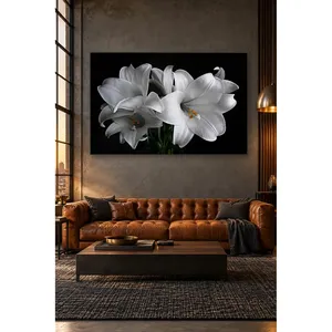 Impression sur toile de lys blancs Fida sur fond noir - Product Image 2