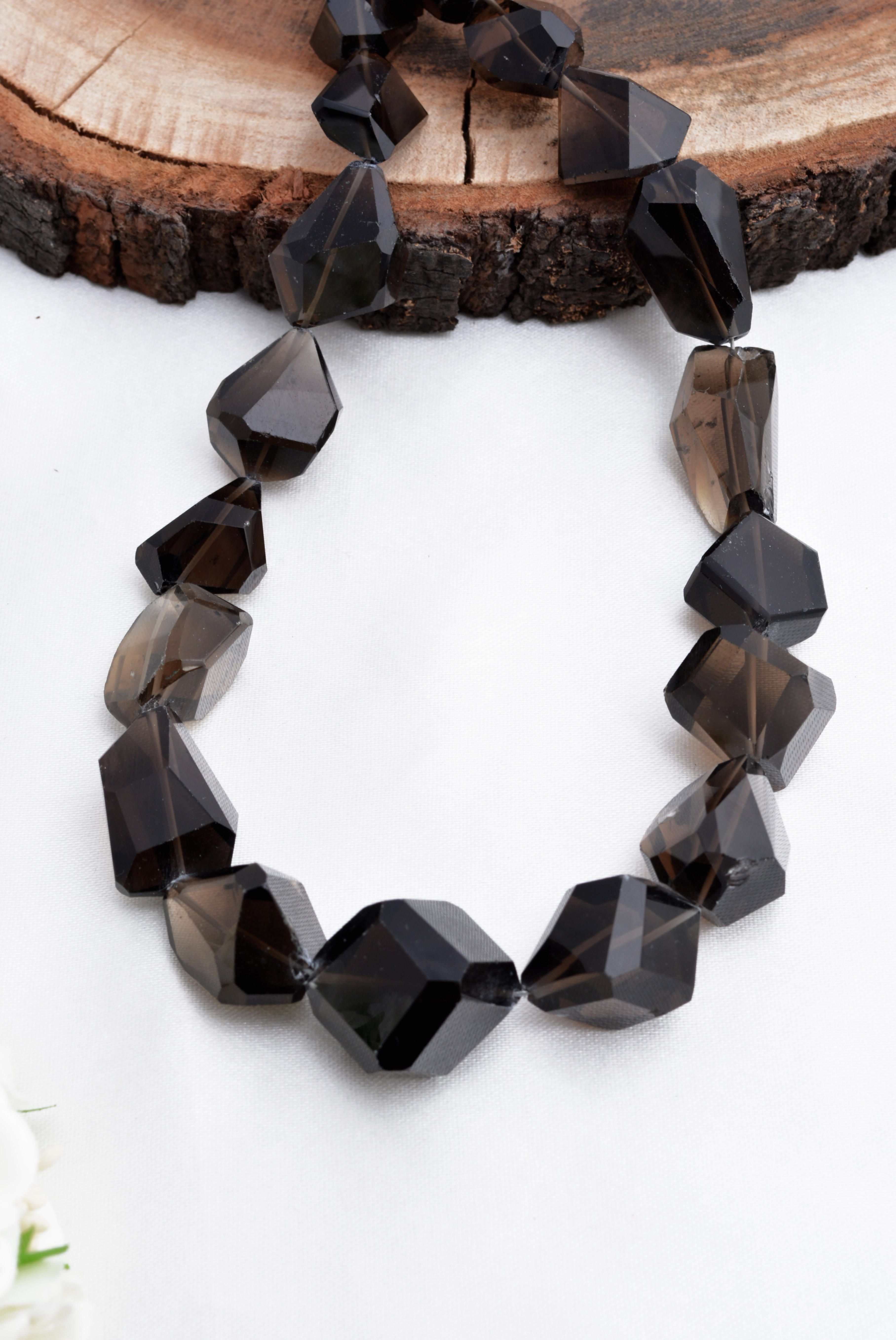 สีน้ำตาล