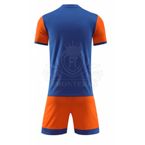 Uniforme de fútbol superventas, uniforme de fútbol de llegada caliente, uniforme de fútbol de poliéster 100% hecho en Pakistán - Product Image 2