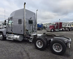 Camión Tractor Diésel de Larga Distancia 6x4 con Cabina Dormitorio para Entrega de Carga - ¡Lo Mejor! ! - Product Image 2