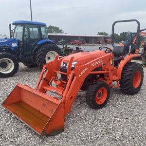 TRACTOR KUBOTA L3301DT USADO EN VENTA - Product Image 1