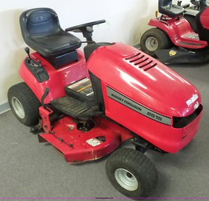Tondeuses à gazon autoportées Massey Ferguson, vente à chaud, prix d'usine, qualité supérieure, puissantes et faciles à utiliser pour la pelouse et le jardin - Product Image 1